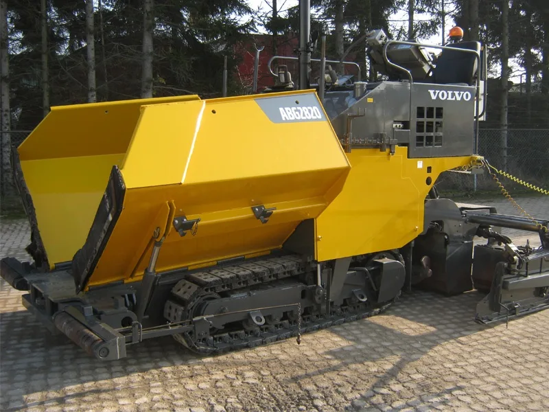 Асфальтоукладчик Volvo ABG TITAN 2820