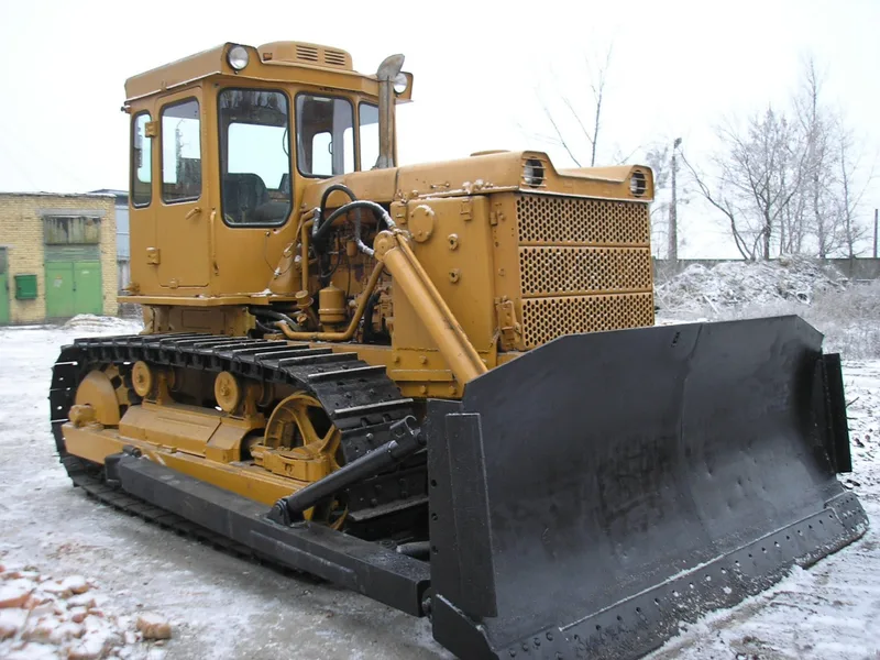 Средний бульдозер ЧТЗ Т-170