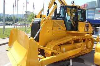 Средний бульдозер Caterpillar D6G