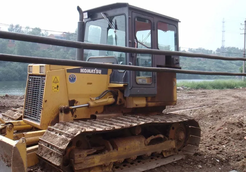 Легкий Бульдозер Komatsu D31P-20Е