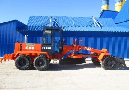 Средний автогрейдер New Holland F106.6A
