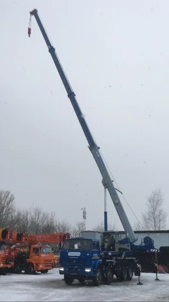 Автокран Камаз ПСС-141.50Э (АПТ-50) (шасси КАМАЗ-6540 8х4)