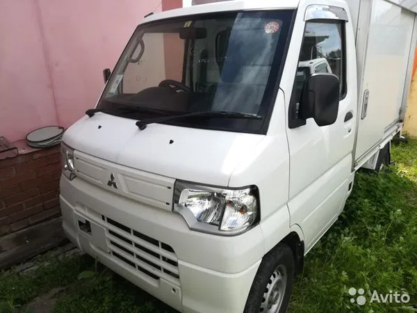 Изотермический фургон Mitsubishi Minicab