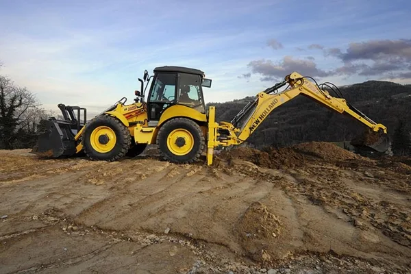 Экскаватор-погрузчик New HollandNew Holland B115B