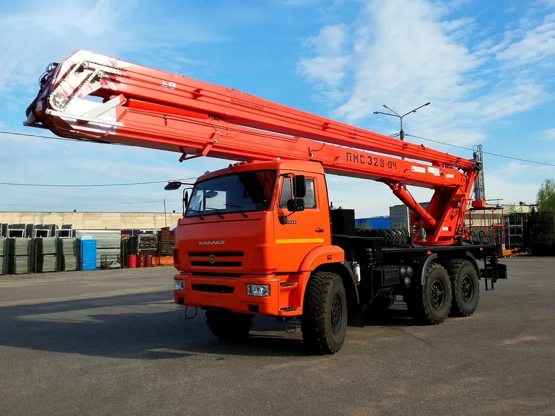Средневысотная автовышка Камаз АПТ-32