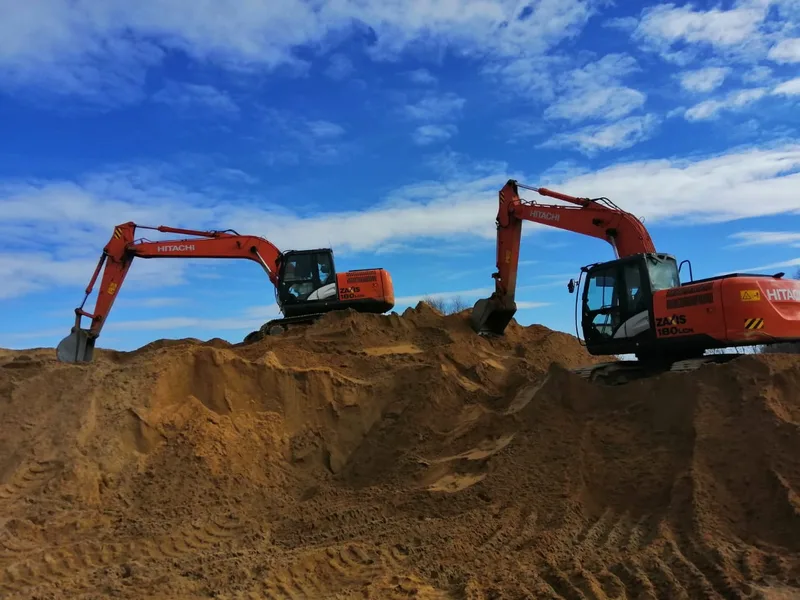 Гусеничный экскаватор HitachiHitachi ZAXIS 180LCN