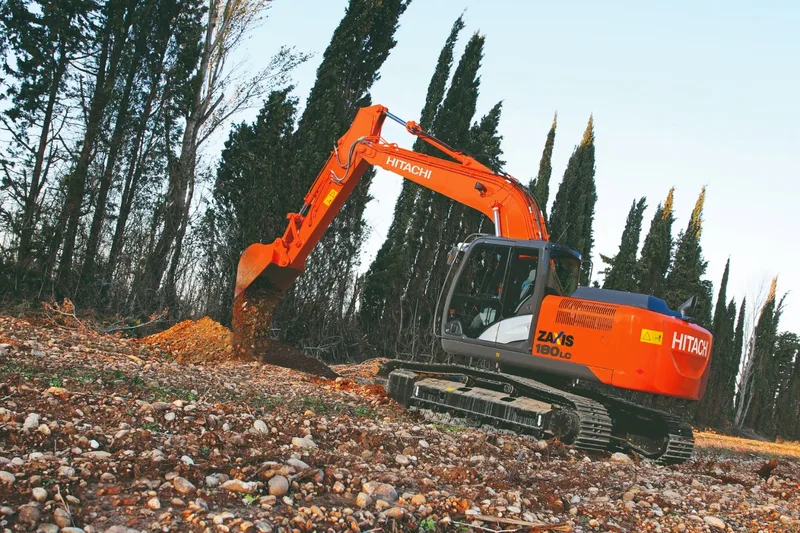 Гусеничный экскаватор Hitachi ZX180LCN-5G