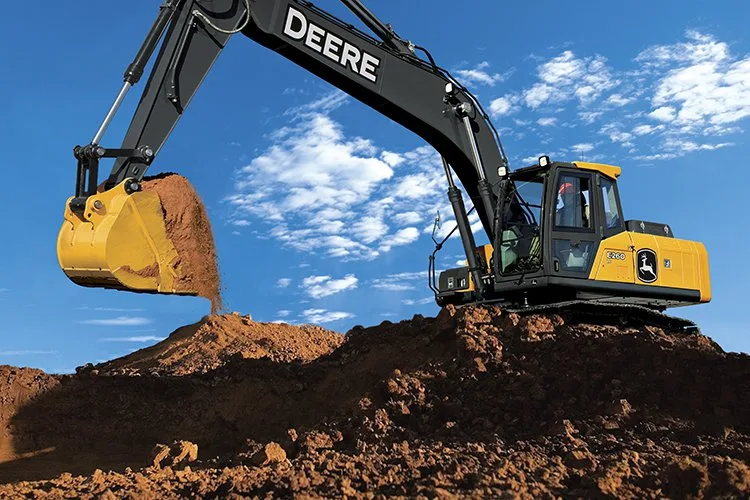Гусеничный экскаватор John Deere E260 LC
