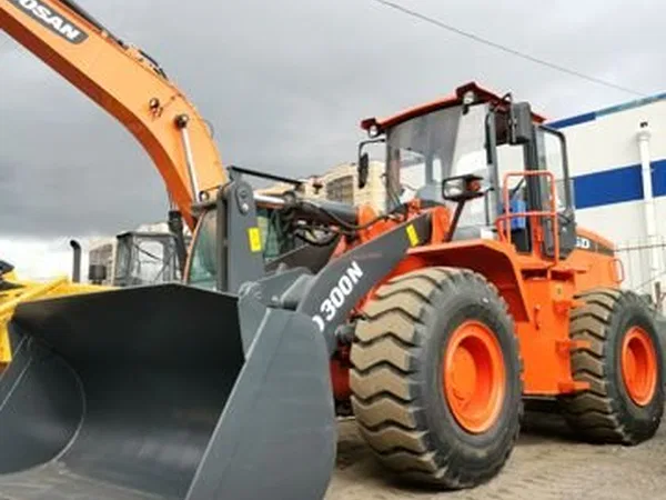 Фронтальный погрузчик Doosan DISD SD300N