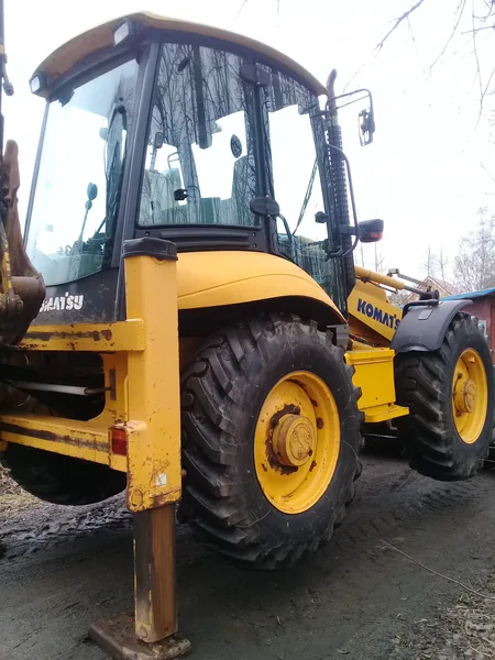 Экскаватор-погрузчик Komatsu wb 93s5
