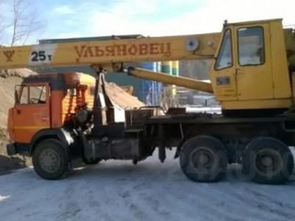 Автокран Ульяновец МКТ-25.7 на шасси КамАЗ