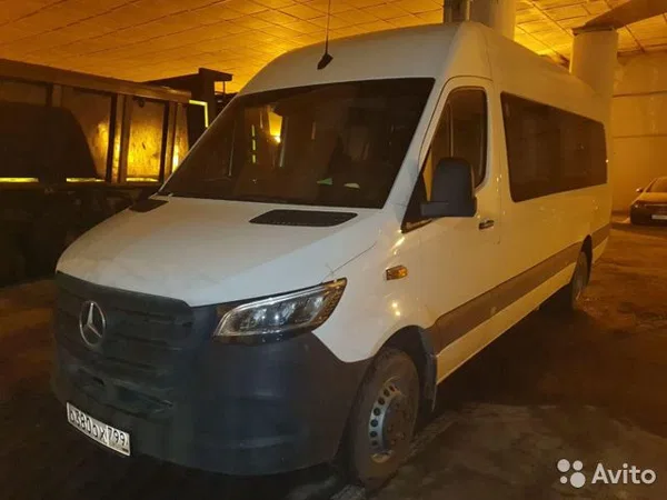 Автобус Mercedes-Benz 223602