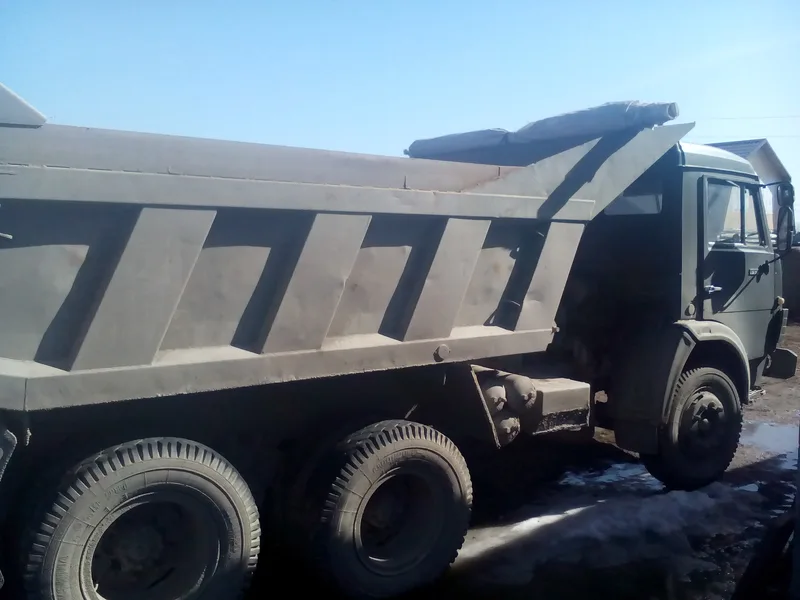 Самосвал Камаз 5511