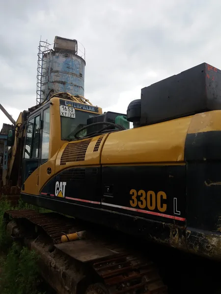 Гусеничный экскаватор Caterpillar 330CL