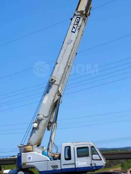 Самоходный кран KATO KR-25H 257-0219