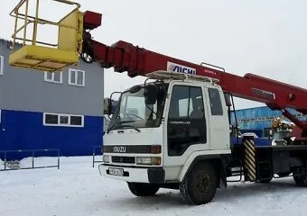 Средневысотная автовышка 
                                                        TSR                                                     Атовышка Исудзу