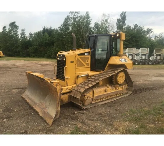 Средний бульдозер 
                                                        Caterpillar                                                     d6n