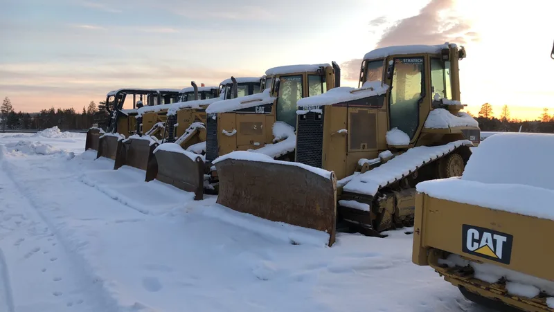 Средний бульдозер 
                                                        Caterpillar                                                     D6R
