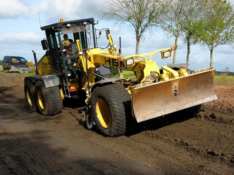 Тяжелый автогрейдер Bomag BG 160