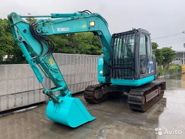 Гусеничный экскаватор Kobelco SK70SR