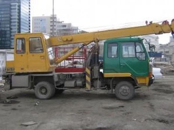 Автокран Mitsubishi Fuso