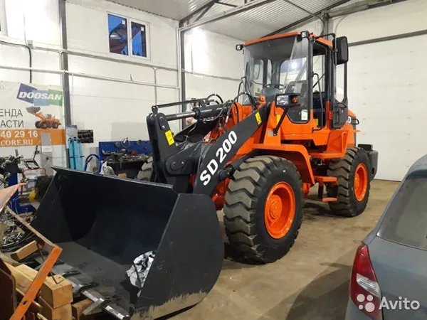 Фронтальный погрузчик Doosan DISD SD200