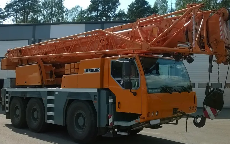 Автокран Liebherr Liebherr 1055-3.1
