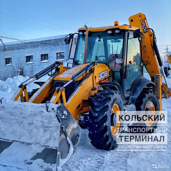 Уборка снега и песка, экскаватор-погрузчик