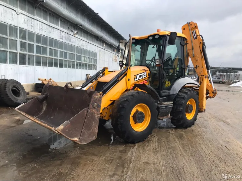 JCB Экскаватор-погрузчик, гидромолот
