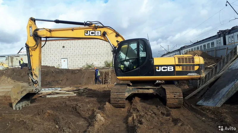 Аренда гусеничного экскаватора JCB 220