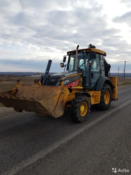 Услуги экскаватора погрузчика JCB