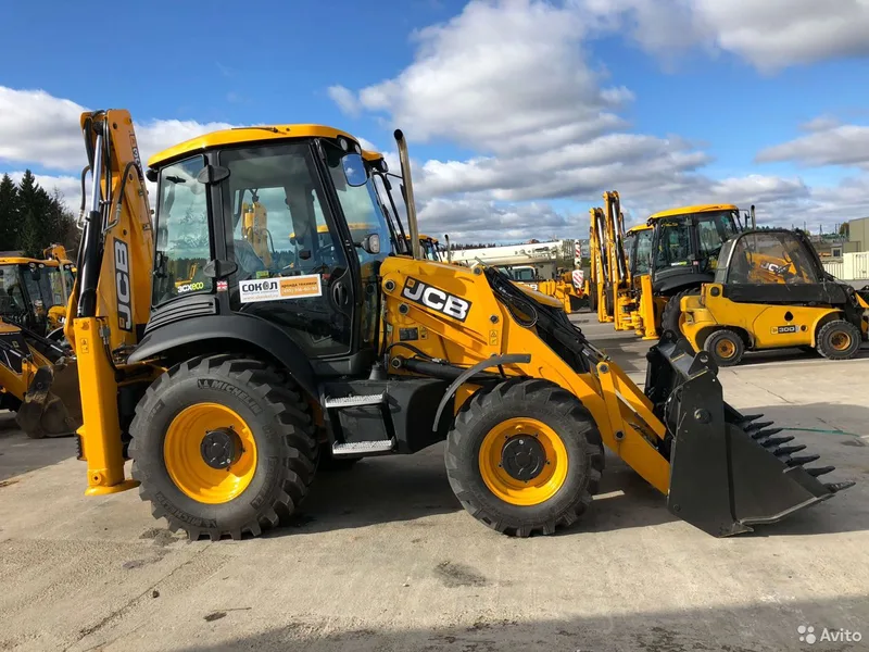 Аренда Экскаватора-погрузчика JCB гидромолот