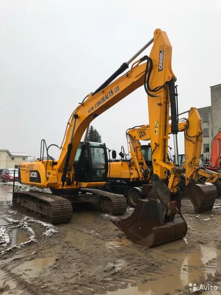 Услуги гусенечного экскаватора JCB 220, аренда