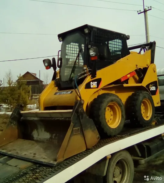 Услуги аренда минипогрузчика Bobcat (ковш, вилы)