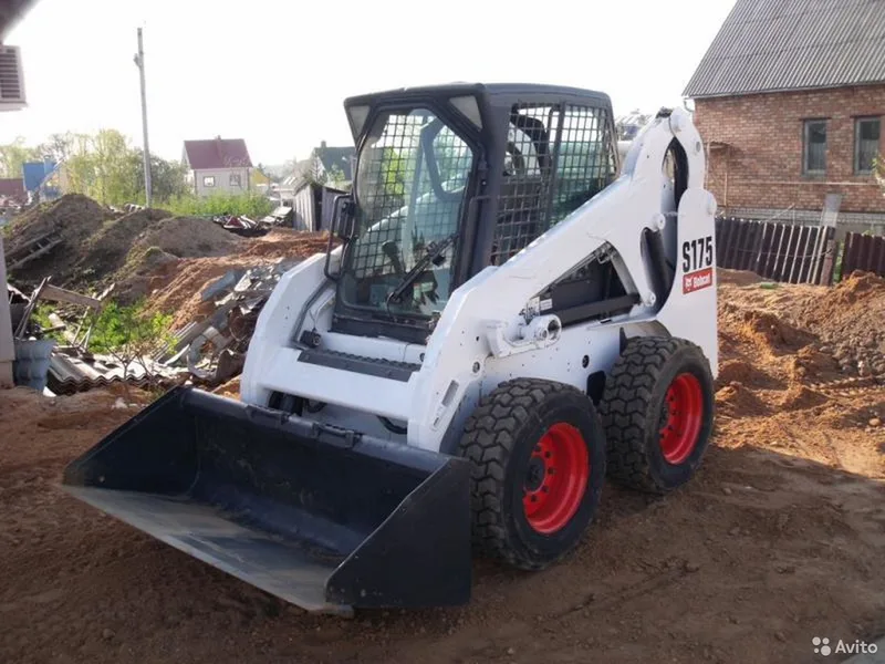 Аренда мини погрузчика Bobcat, минипогрузчик
