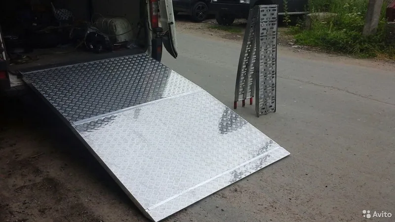 Мотоэвакуатор