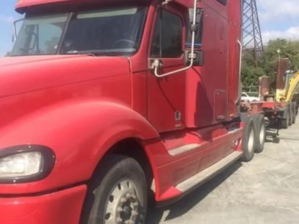Седельный тягач Freightliner