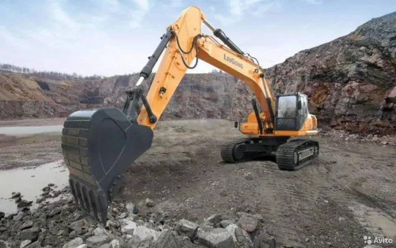 Экскаватор 330