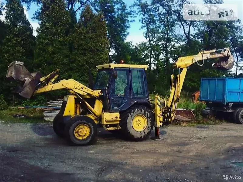 Экскаватор погрузчик