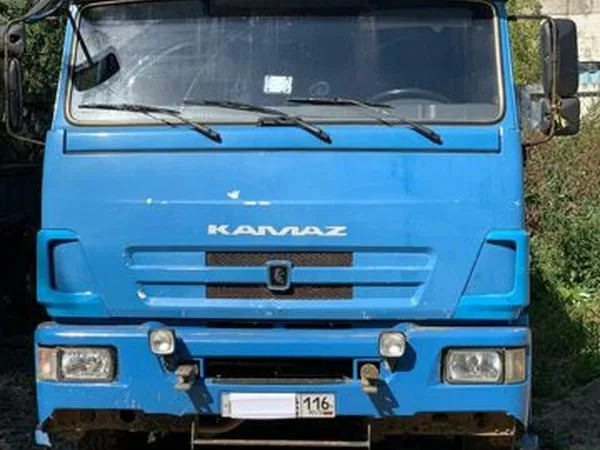 Бортовой грузовик с КМУ КамАЗ 65117