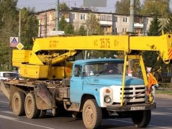 Автокран КС-3575 на шасси ЗИЛ 133