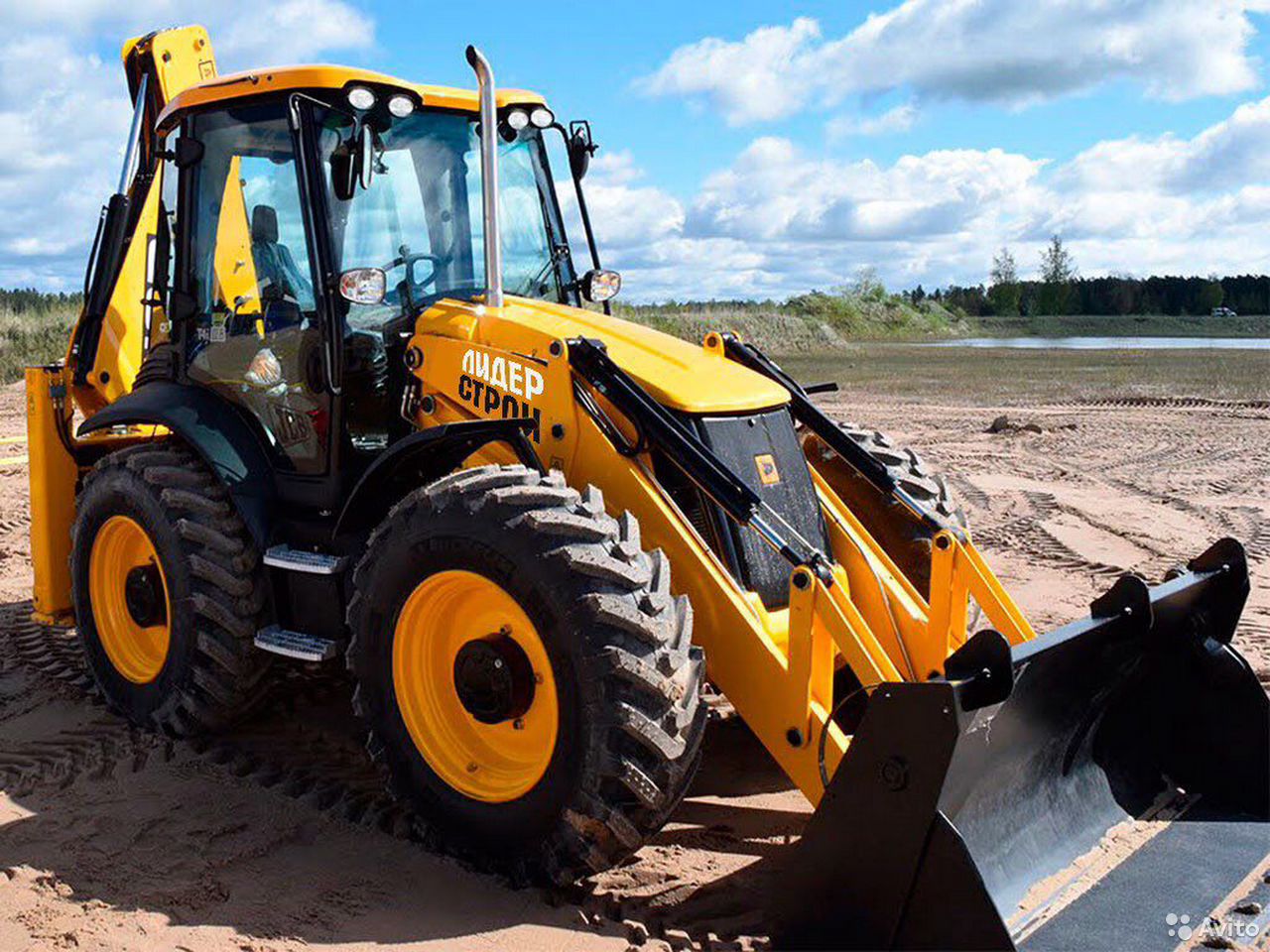 Услуги экскаватора погрузчика jcb cx3
