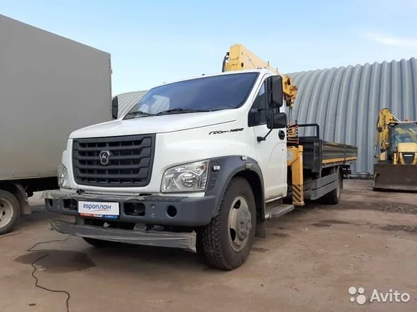 Бортовой грузовик с КМУ ГАЗ ГАЗон Next Луидор 3010 GD
