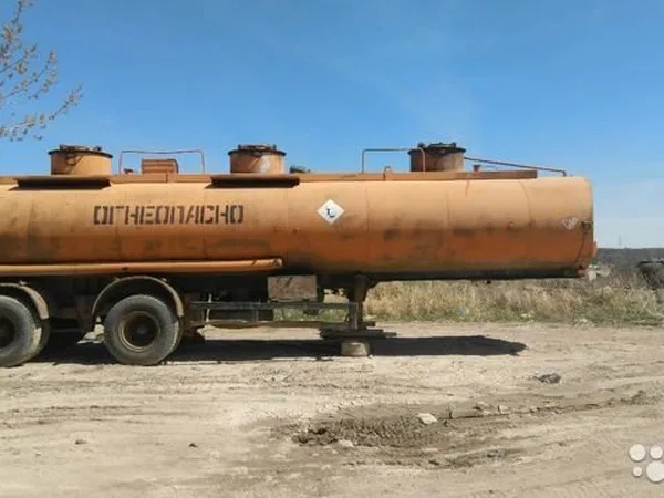 Полуприцеп бензовоз