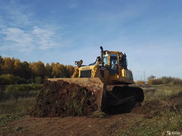 Аренда болотного бульдозера Dressta TD-15M LGP