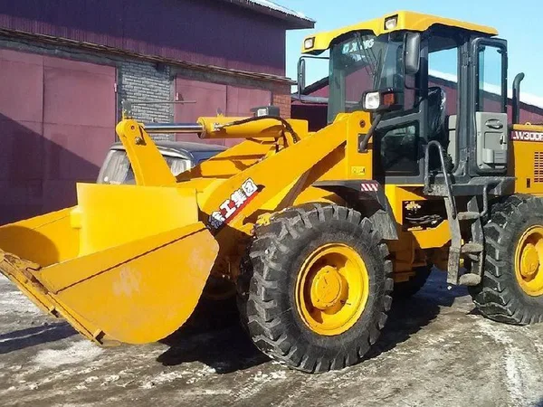 Услуги фронтального погрузчика 2 и 3 м.куб
