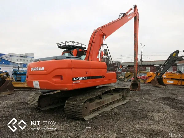 Аренда экскаватора длиннорукого Doosan DX225