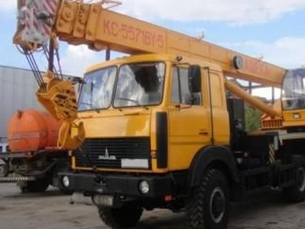 Автокран Машека КС-55727 на шасси МАЗ