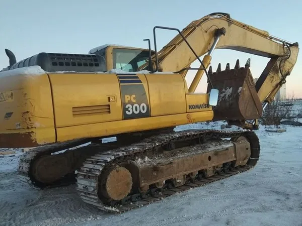 Аренда гусеничных Эксковаторов Komatsu PC220 PC300