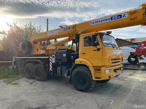 Автокран 25т 31м